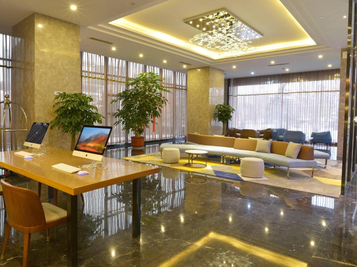Holiday Inn Express - Jinan Exhibition Center, An Ihg Hotel Εξωτερικό φωτογραφία